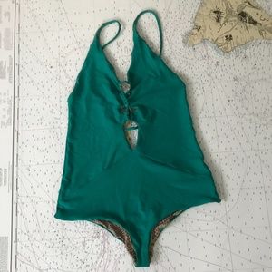 Acacia Kokomo 1PC Size S